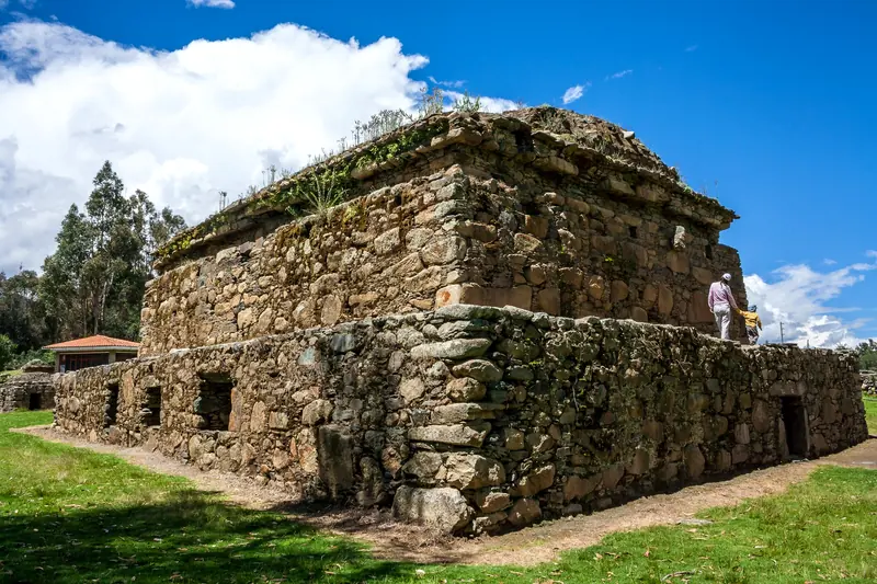 Edificio principal de piedra del sitio arqueológico de Willcahuaín